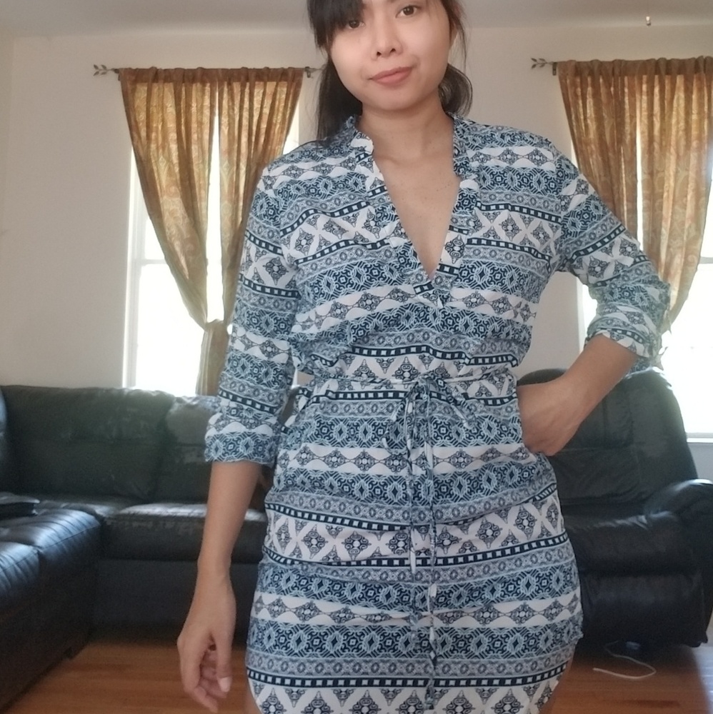 Dress - Picture 3 of 3